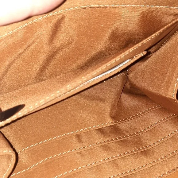 Etienne Aigner Leather Purse/Wallet - Picture 7 of 13